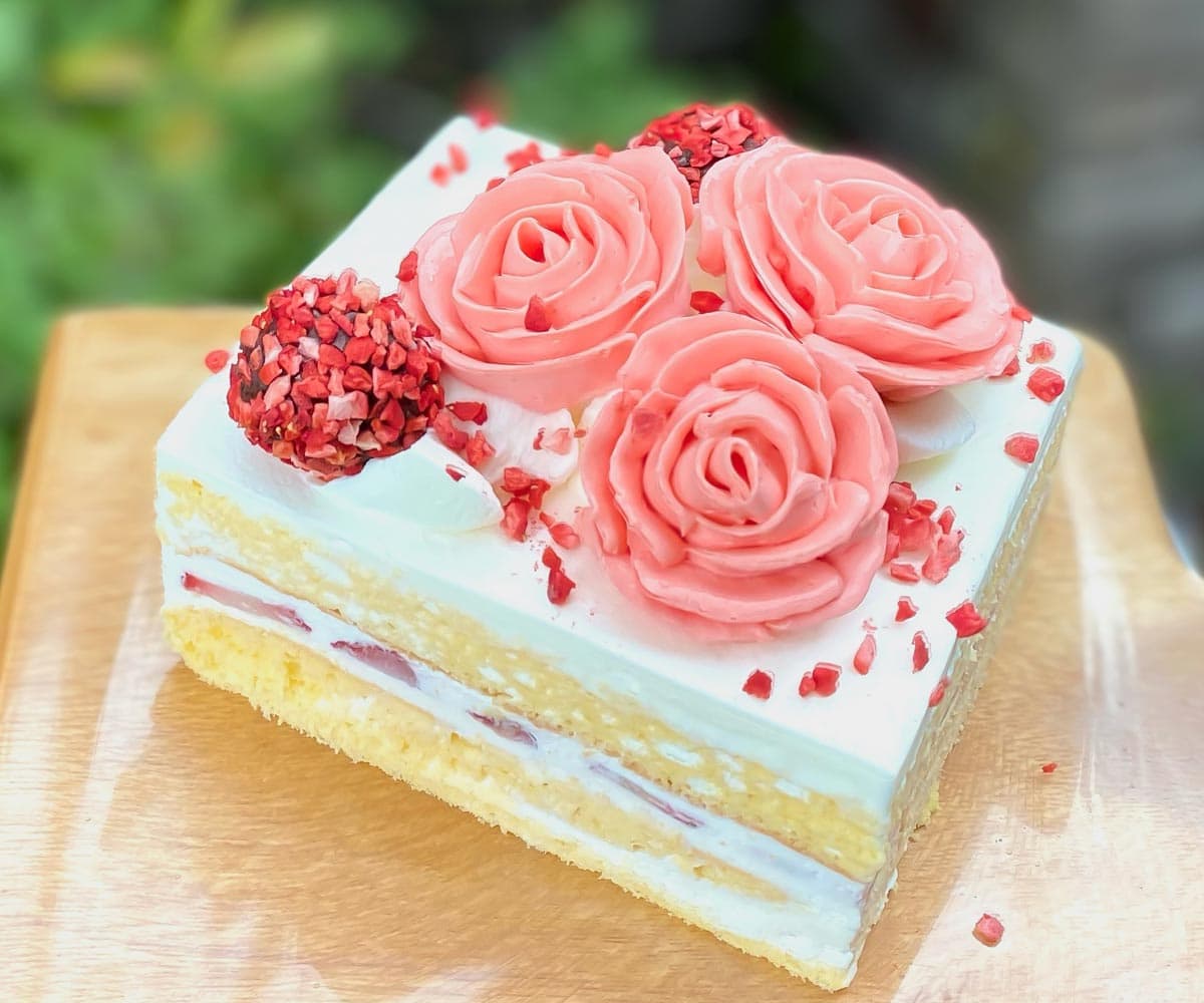 低糖質いちごのデコレーションケーキ